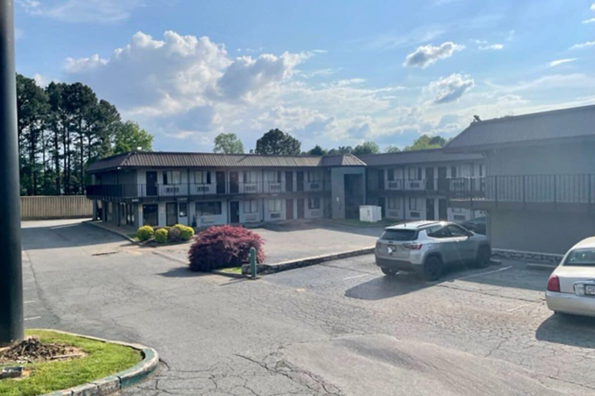 Western Inn Marietta hotel hero