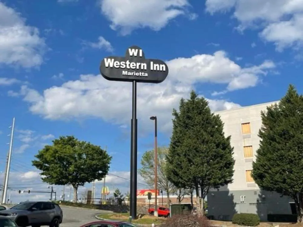 Western Inn Marietta hotel hero