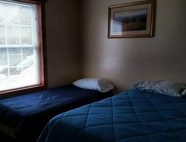 D's Base Camp hotel detail image 2