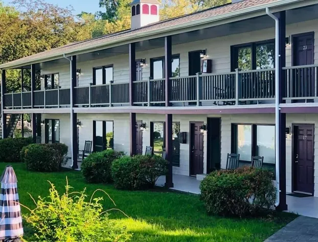 Plum Point Lodge hotel detail image 1