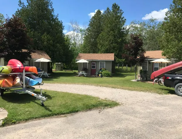 Cedar Ridge Cabins hotel detail image 1