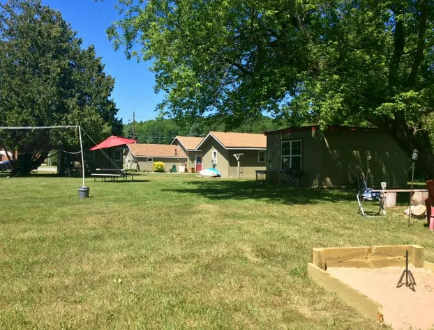 Cedar Ridge Cabins hotel detail image 2