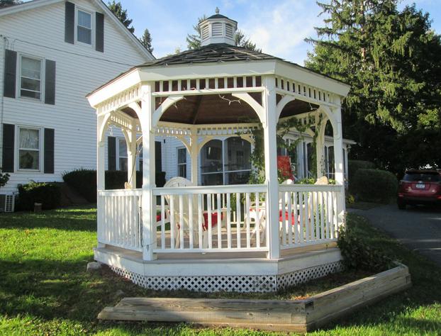 Buck's Homestead B&B hotel detail image 3