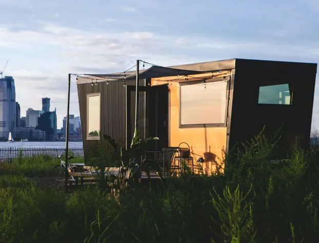 Collective Retreats Governors Island hotel detail image 1