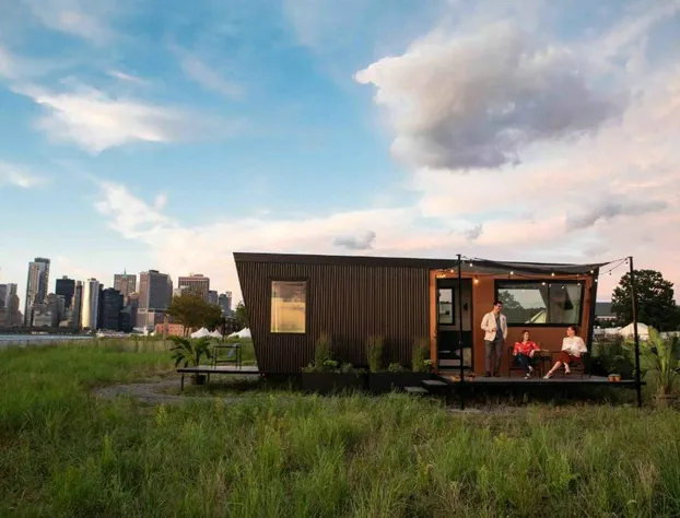 Collective Retreats Governors Island hotel detail image 2