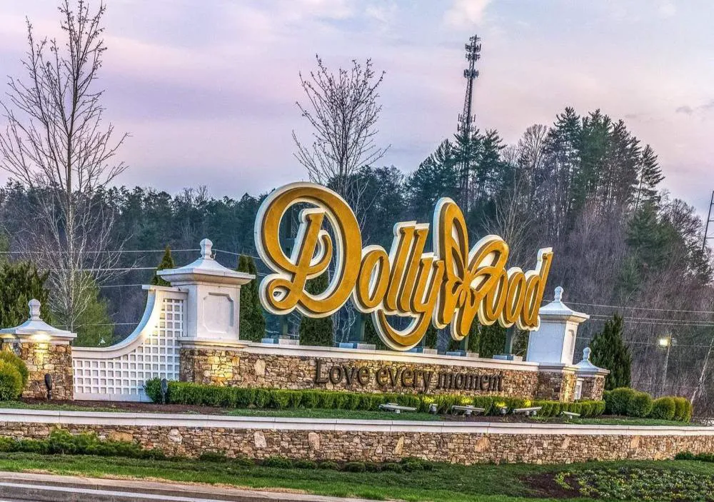 Mountain Splash Lodge by RedAwning hotel hero