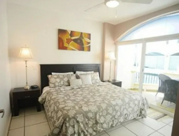 Condo G Tiara hotel detail image 1