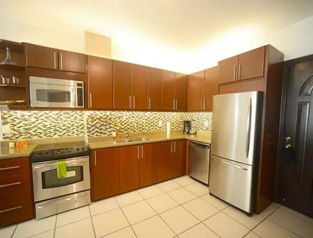 Condo G Tiara hotel detail image 3