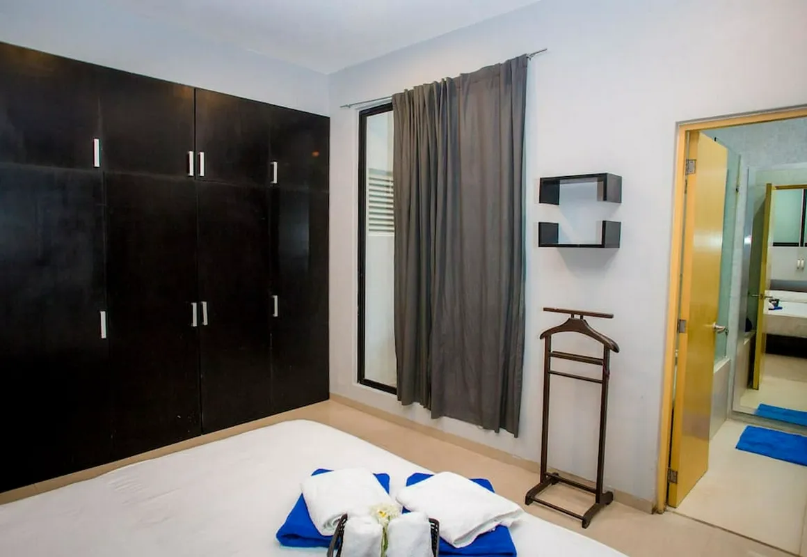 Condo Mode hotel hero