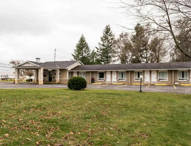 Countryside Inn hotel detail image 1
