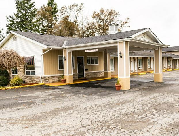 Countryside Inn hotel detail image 1