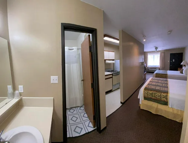 Thunderbird Lodge, Norman, OK hotel detail image 3