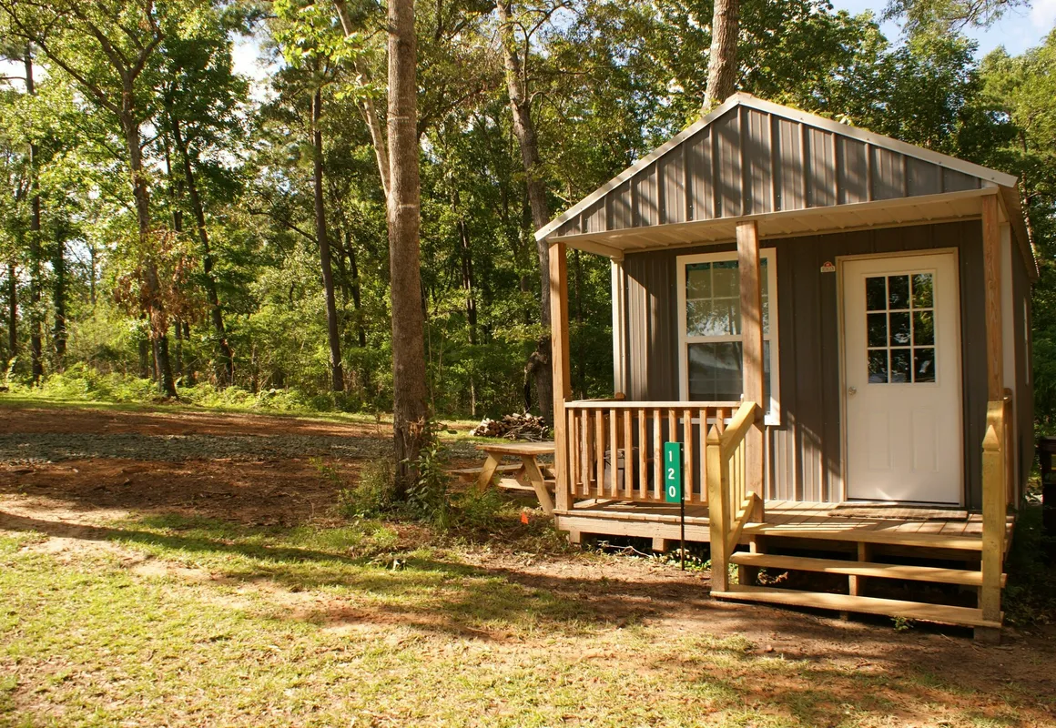 Tale Chasers Outdoor Guides hotel hero