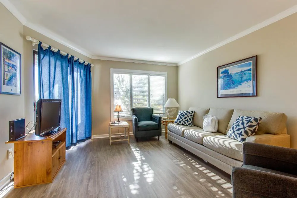 Tidewater H-203 hotel hero