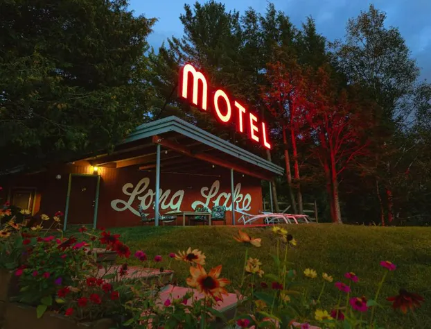 Motel Long Lake and Cottages hotel detail image 2