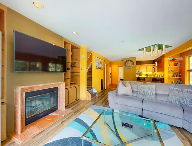 Lakeshore 1563 hotel detail image 4