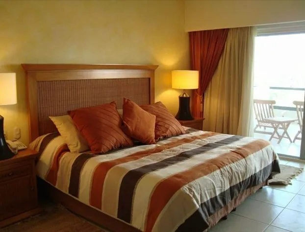 Unlimited Luxury Villas Gran Marina Condo hotel detail image 3