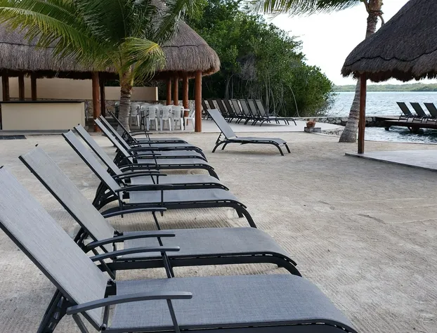 Bacalar Lagoon Resort hotel detail image 1