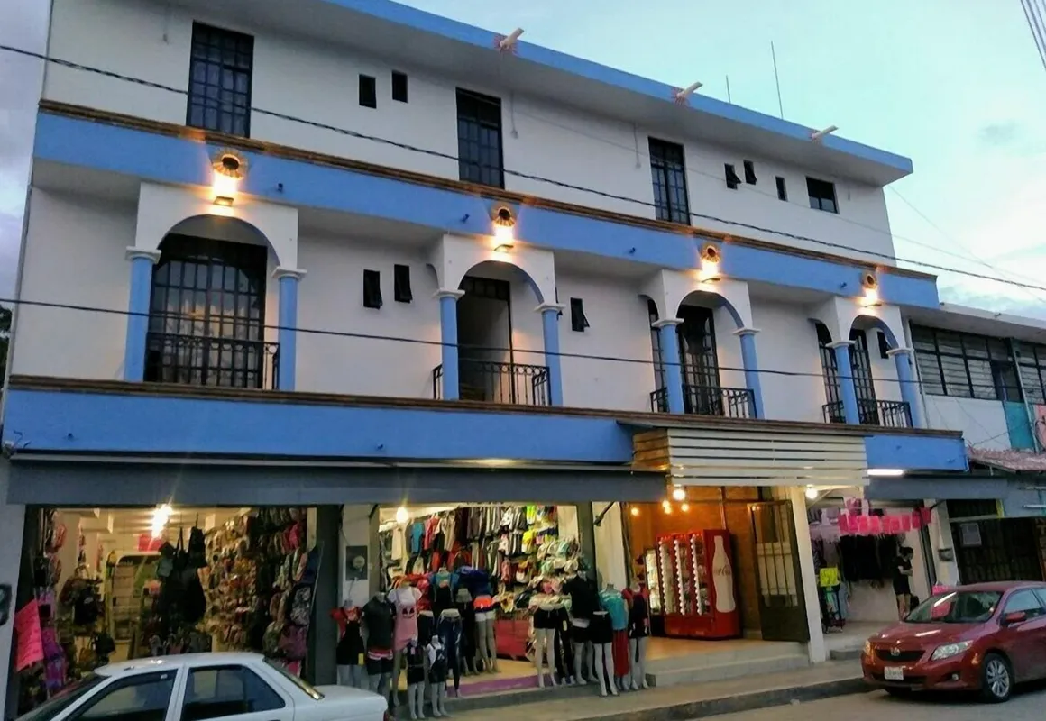 Hotel Central hotel hero