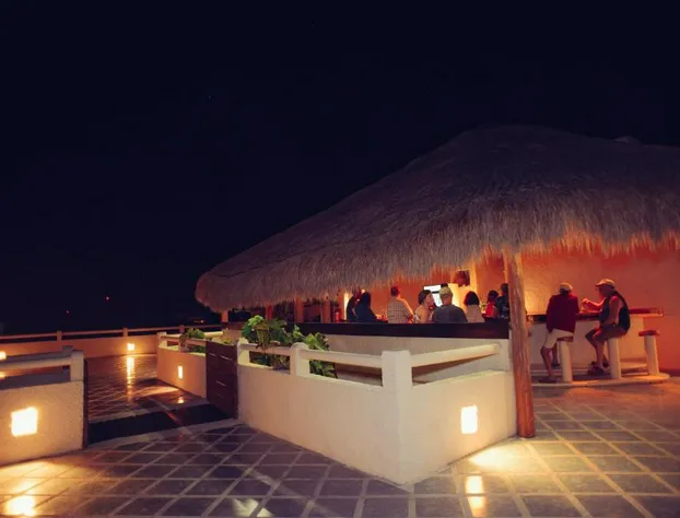 Villas De Rosa Beach Resort hotel detail image 2