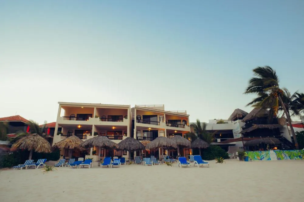 Villas De Rosa Beach Resort hotel hero