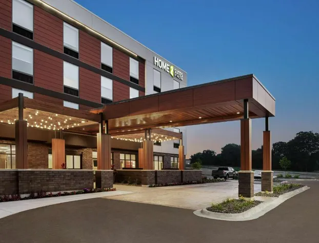 Home2 Suites by Hilton Madison Central Alliant Energy Center hotel detail image 1