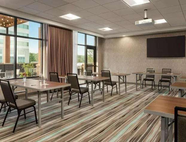 Home2 Suites by Hilton Madison Central Alliant Energy Center hotel detail image 4