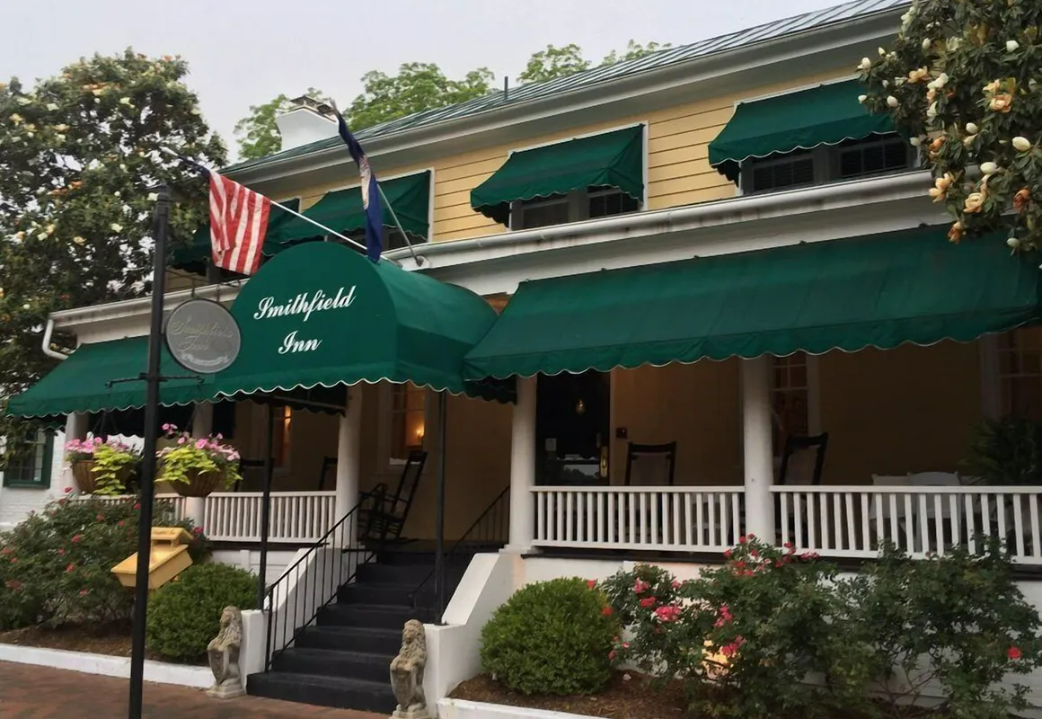 Smithfield Inn hotel hero
