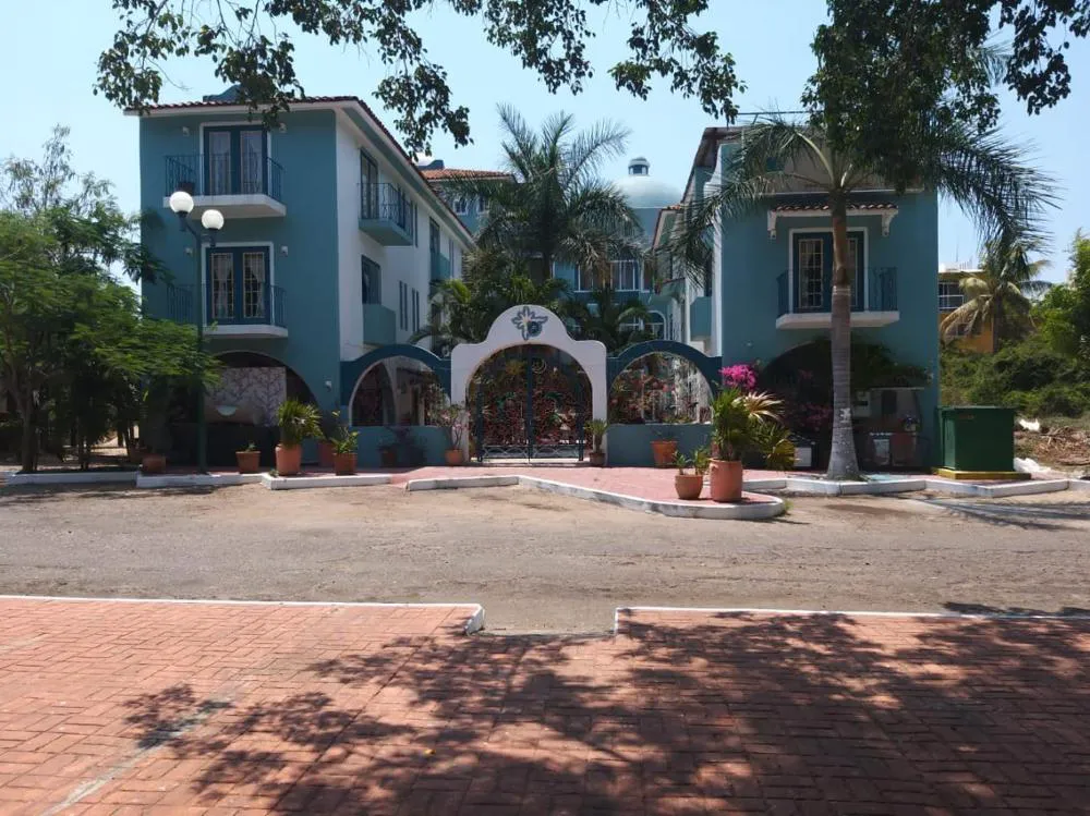 Delphinus Inn hotel hero