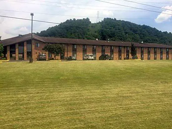 New Martinsville Inn hotel detail image 1