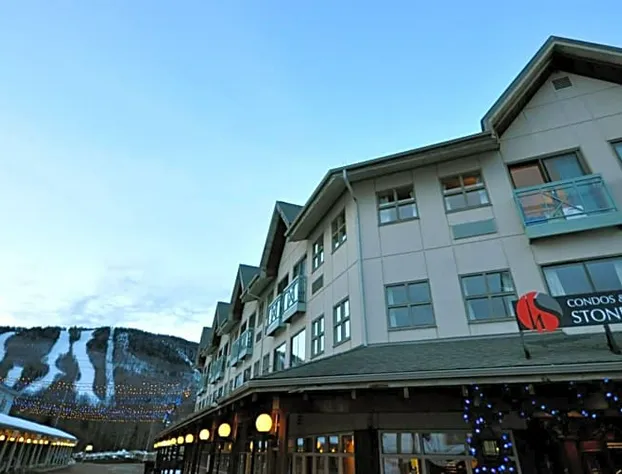 Hotel & Condos Stoneham hotel detail image 1