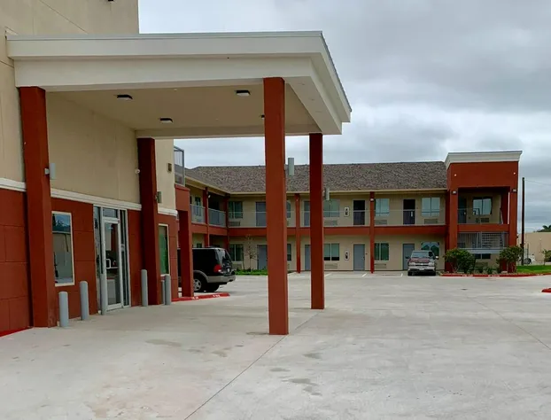 HomeStay Inn & Suites Edinburg hotel detail image 4