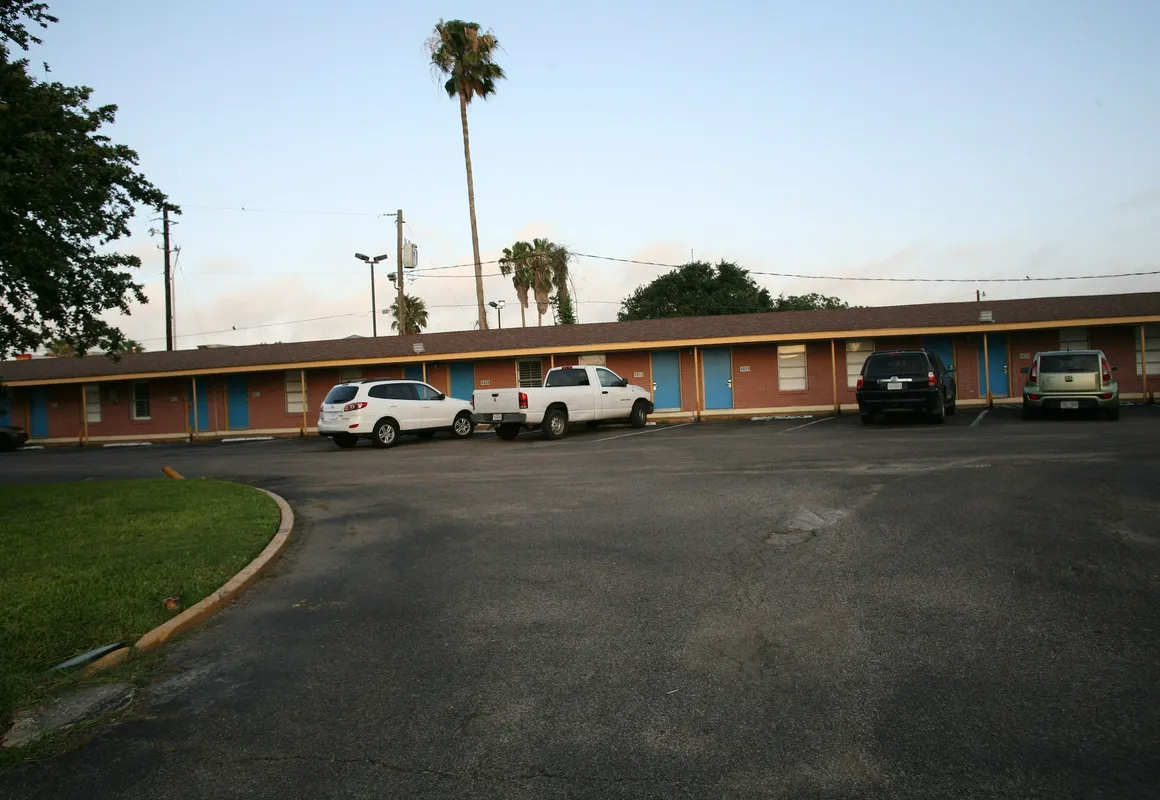 Royal Inn hotel hero