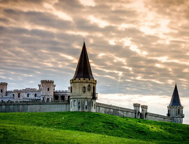 The Kentucky Castle hotel detail image 2