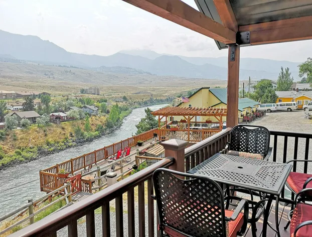 Yellowstone Riverside Cottages hotel detail image 3