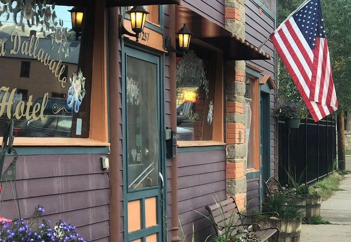 Villa Dallavalle hotel hero