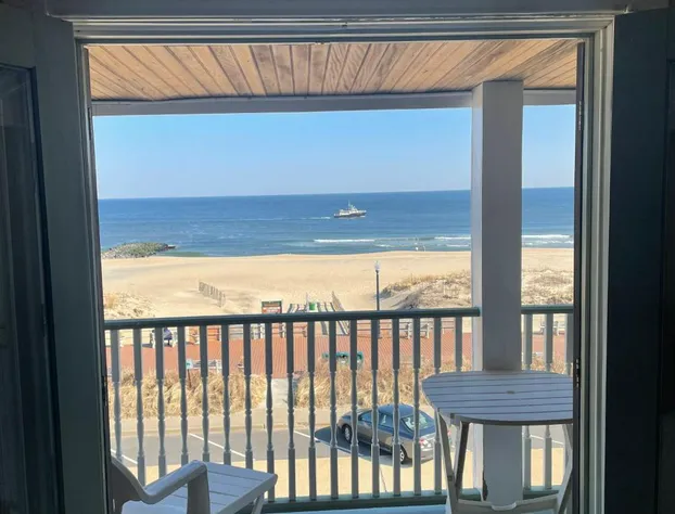 Laingdon Hotel hotel detail image 4