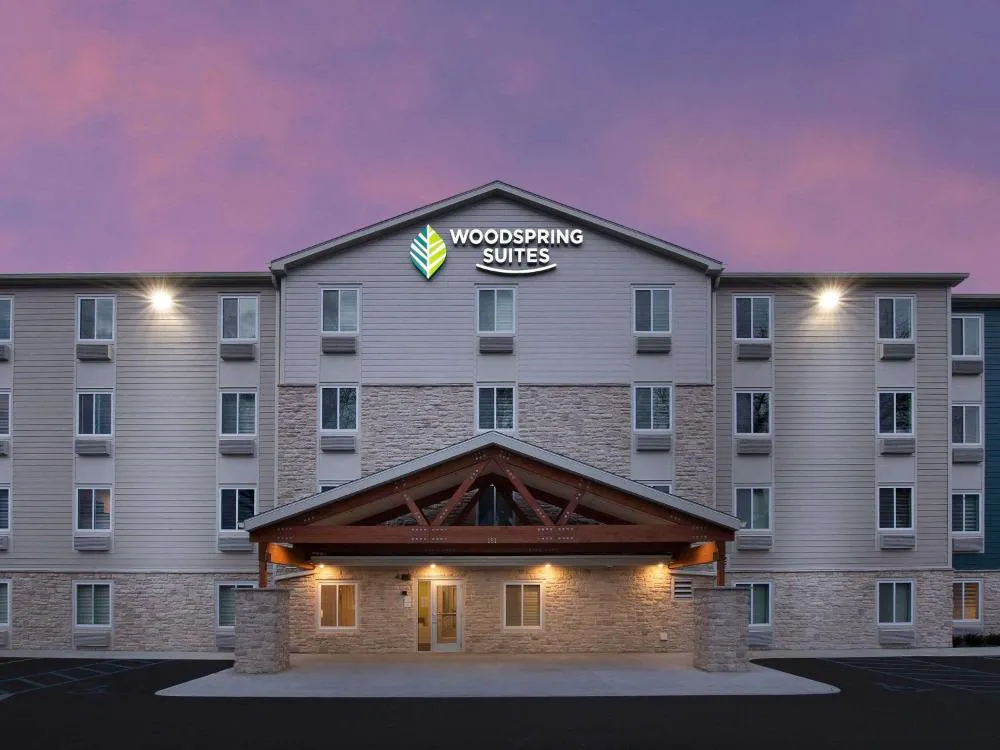 WoodSpring Suites Merrillville hotel hero