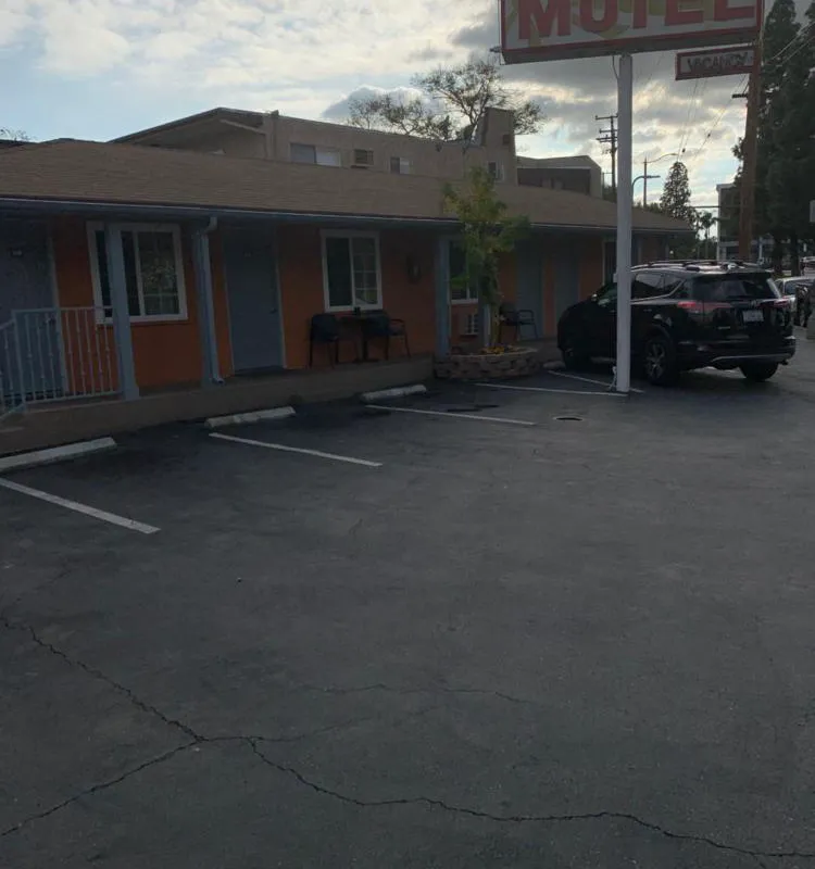 Sunlight Motel hotel hero