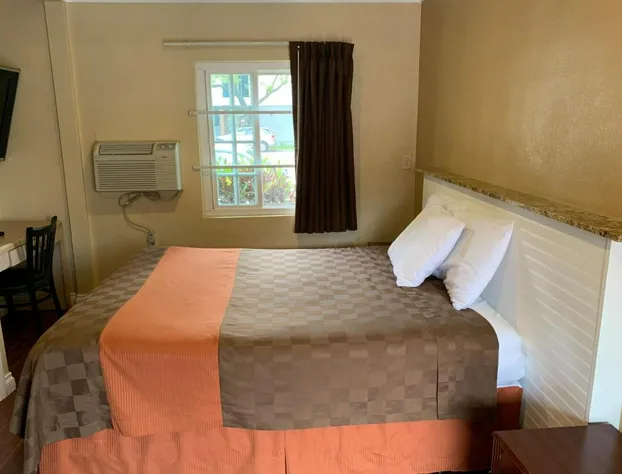 Sunlight Motel hotel detail image 4