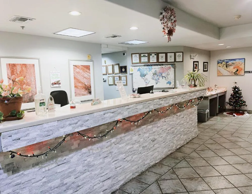 North Shore Inn hotel hero