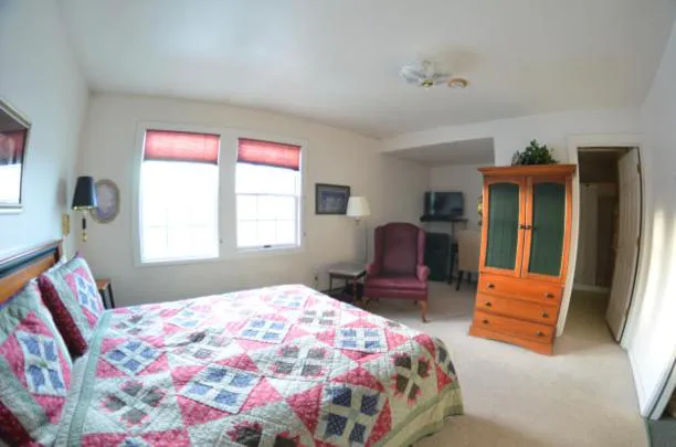 Colony Inn hotel detail image 1