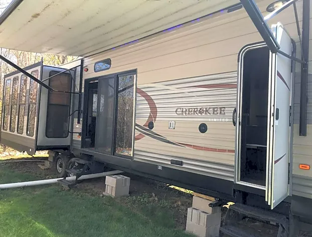 Orchard Queen Motel & Rv Park hotel detail image 3