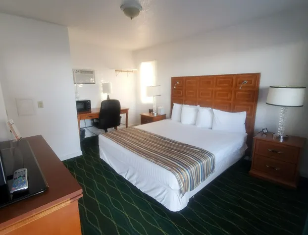 Bayview Lakefront Motel hotel detail image 3