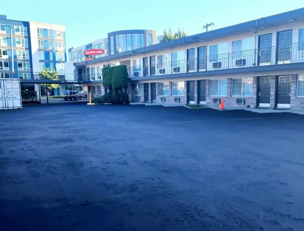 Executive Lodge hotel detail image 2