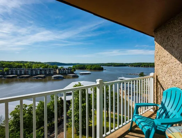 Margaritaville Lake Resort Lake of the Ozarks hotel detail image 4