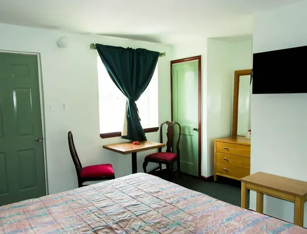 Bay Point Inn hotel detail image 2