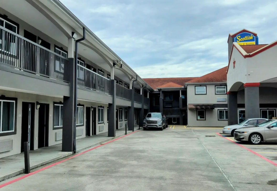 Scottish Inns and Suites East Sam Houston Pkwy hotel hero