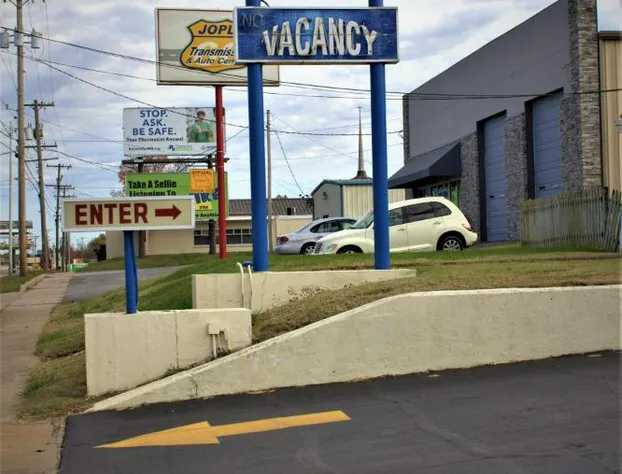 Plaza Motel hotel detail image 3