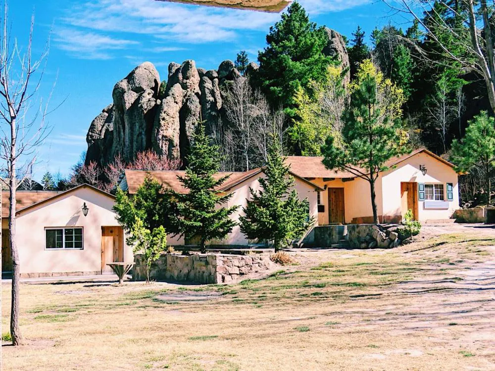 Cabañas Montebello Inn hotel hero